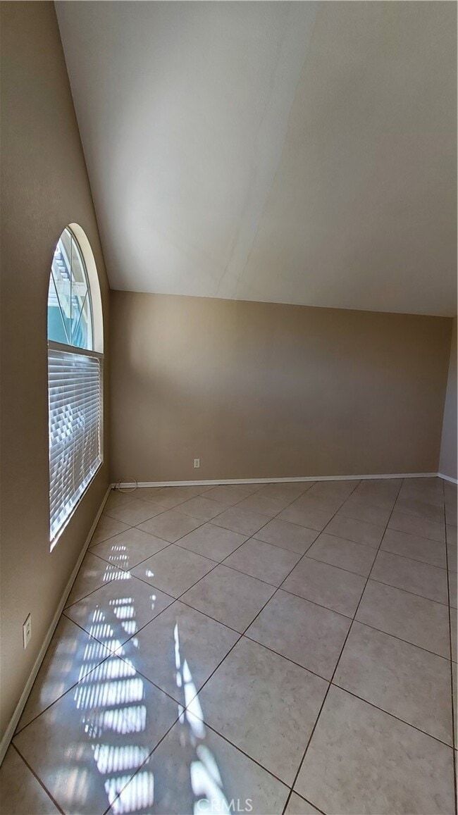 Building Photo - 980 Tufts Cir