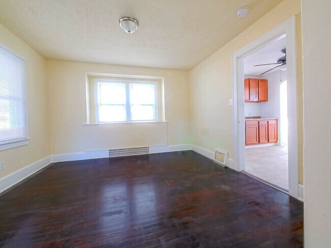 Building Photo - GREAT HOUSE ON BEAUTIFUL STREET GOODYEAR H...
