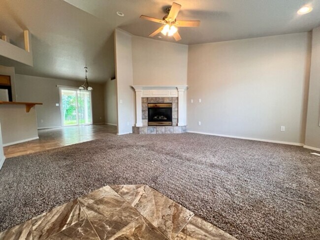 Foto del edificio - 13037 W Peachleaf Ct