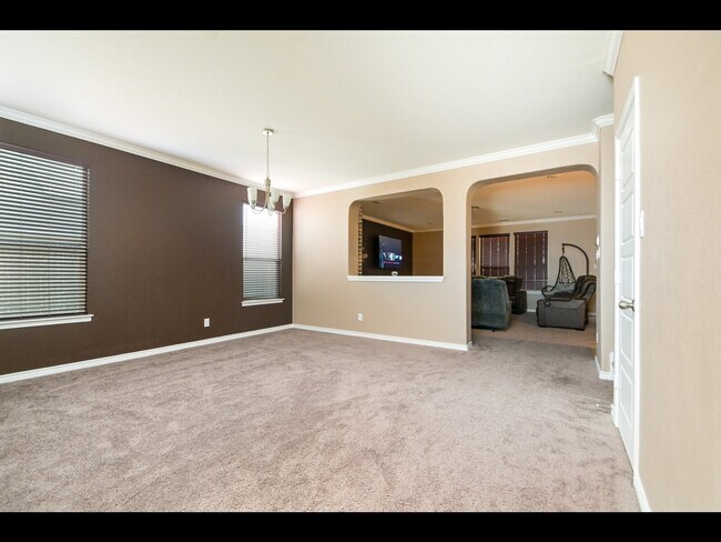 Building Photo - 15050 Tethys Wy