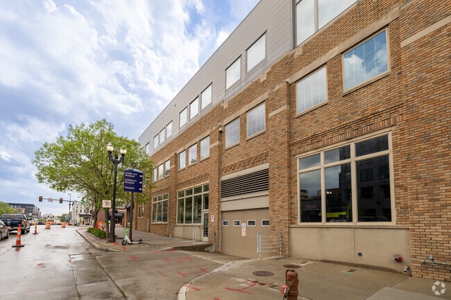 Building Photo - 1000 Dodge Bldg