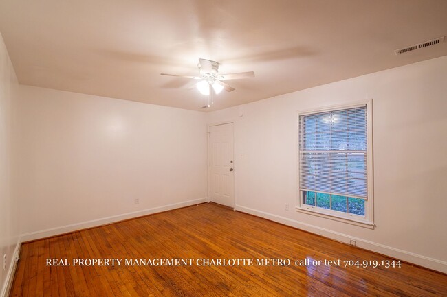 Building Photo - Charming 2 Bedroom Home in Charlotte!
