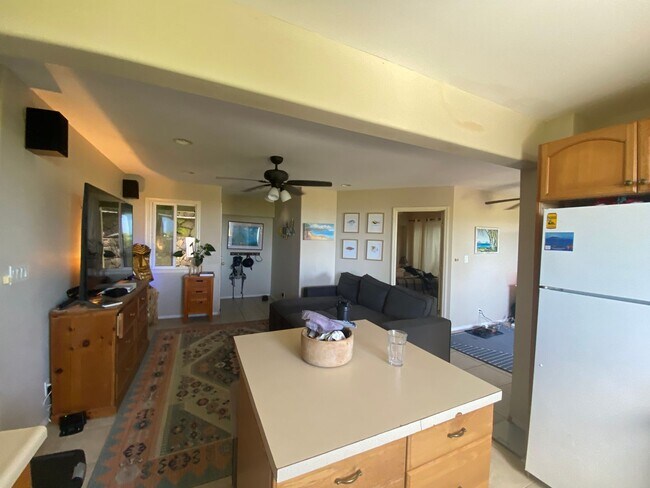 Building Photo - For Rent - 983 Aalapapa Dr. (Upper, Lower)