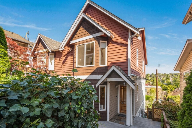 Building Photo - 219 Nickerson St