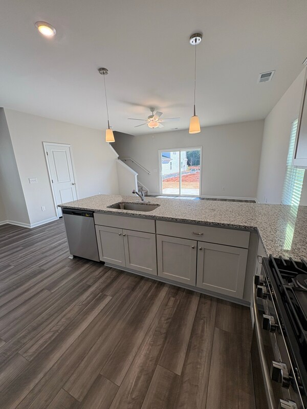 Building Photo - 209 Braxton Dr