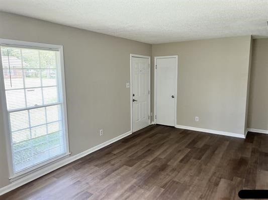 Foto del edificio - 2904 Alametos St SW