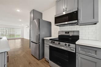 Building Photo - 7529 Westover St