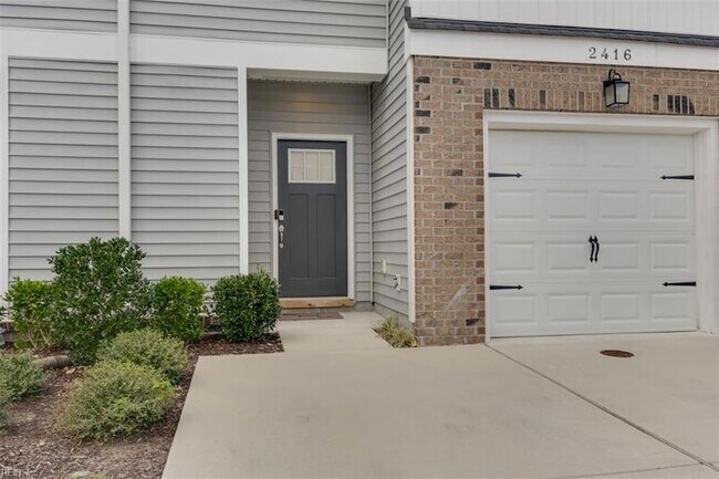 Foto del edificio - 2416 Trafton Pl