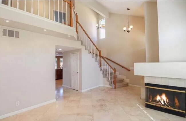 Building Photo - 5 Sanderling Ln