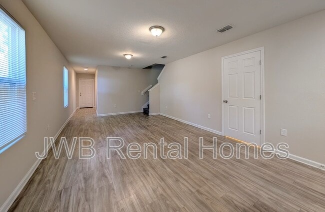 Building Photo - 8835 Hare Ave