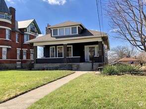 Building Photo - 1737 Grand Ave