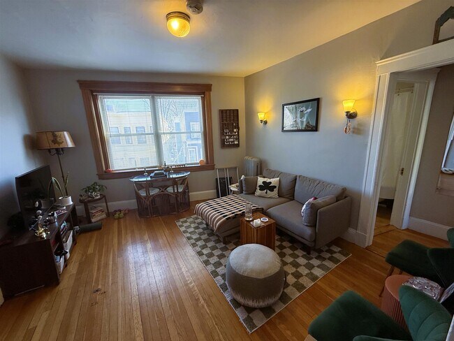 Building Photo - 89 Hancock St