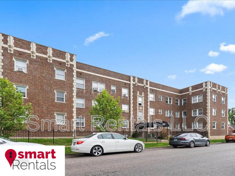 Foto principal - 807 Clara Ave