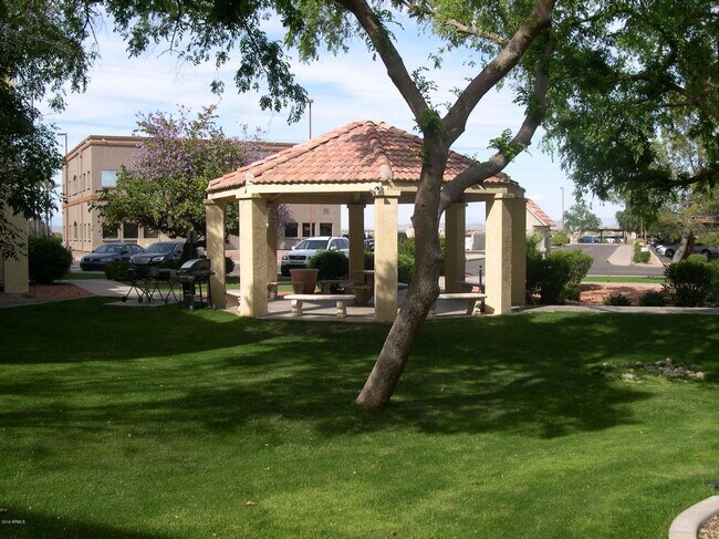 Building Photo - 12221 W Bell Rd
