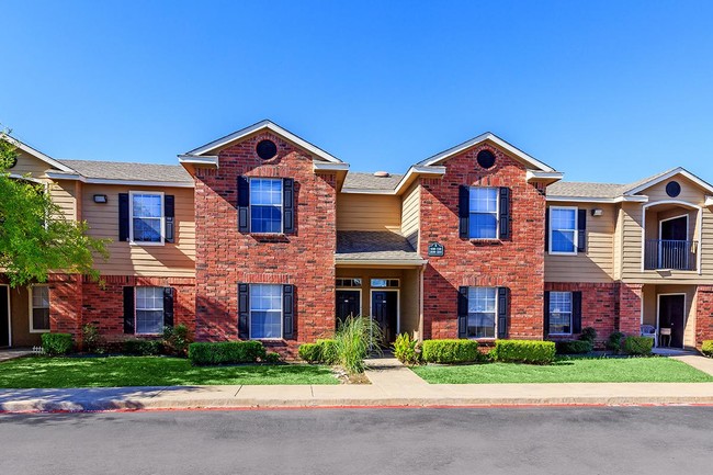 Cobblestone Apartments Cleburne