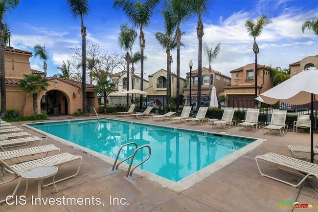 Building Photo - 3 br, 2.5 bath House - 11530 Miro Circle