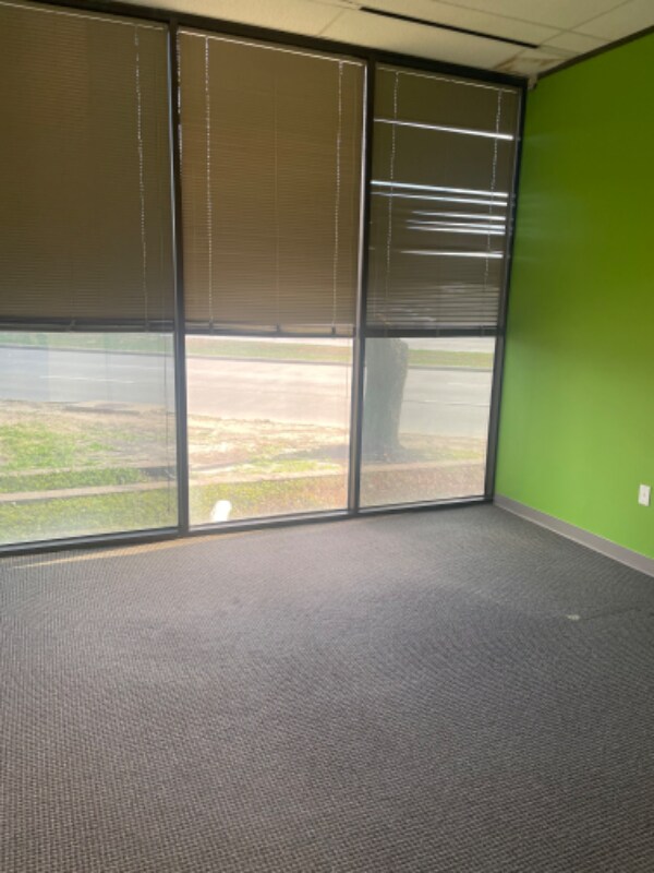 Foto del edificio - 550 Greens Pkwy