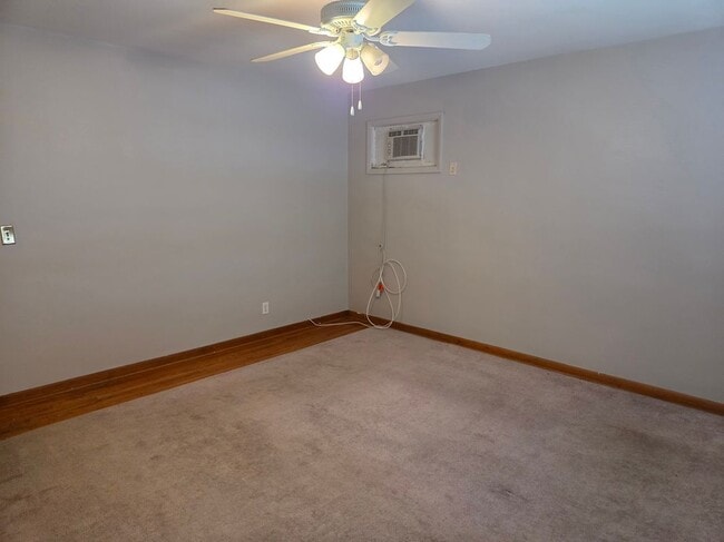 Foto del edificio - 144 Raphael Rd