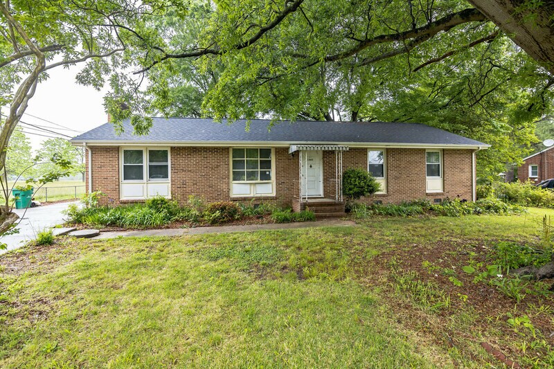 1465 Baxter Rd, Petersburg, VA 23803 House for Rent in Petersburg, VA