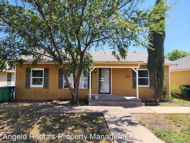 Building Photo - 3 br, 1 bath House - 417 E 22nd St