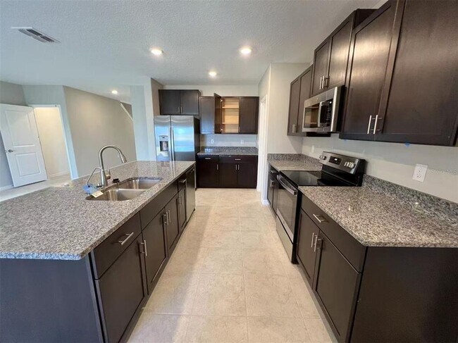 Building Photo - 15621 Spice Key St