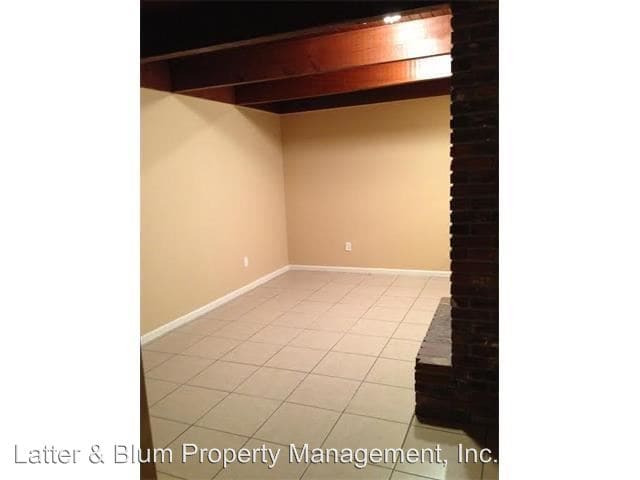 Building Photo - 8004 Trapier Ave