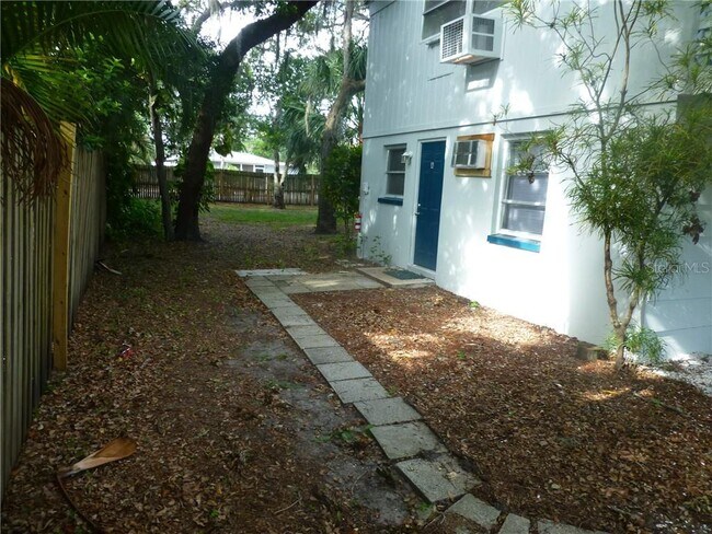 Building Photo - 643 Wisteria Ct