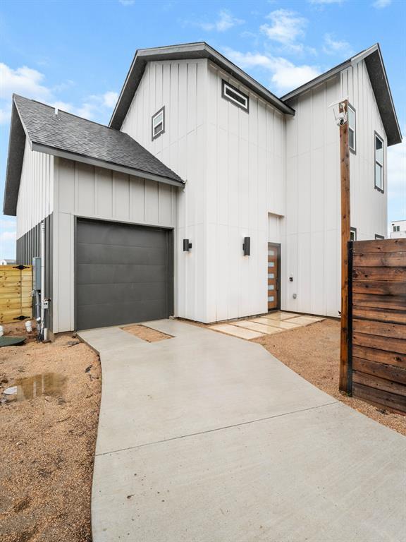 Building Photo - 1165 Nickols Ave