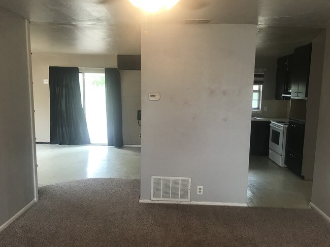 Foto del edificio - 1808 Las Cruces Ln