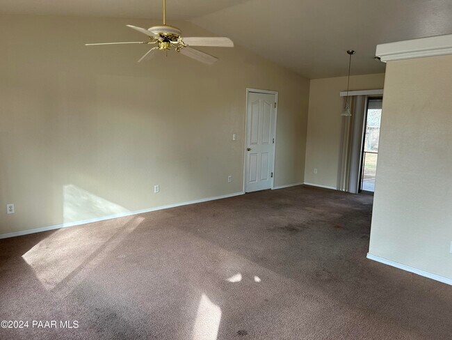 Building Photo - 2809 N Indian Wells Dr
