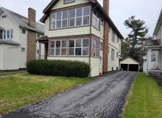 Photo - 361 Forest Hill Dr Apartments