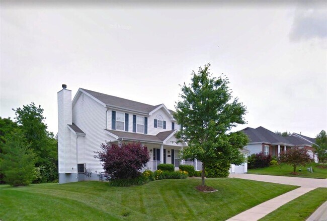 Building Photo - 2628 Fairway Dr