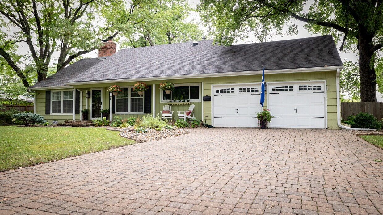 Foto principal - 3808 W 83rd Ter