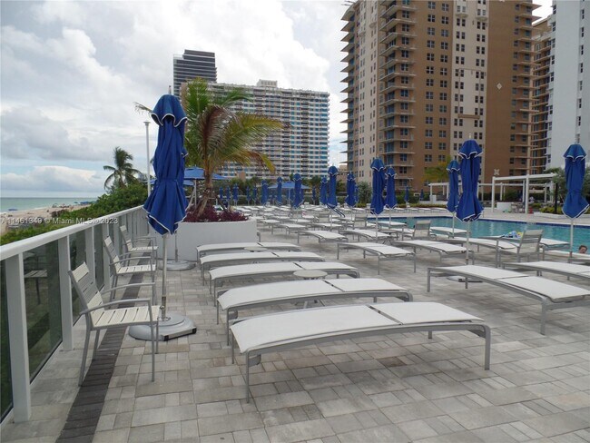 Foto del edificio - 1904 S Ocean Dr