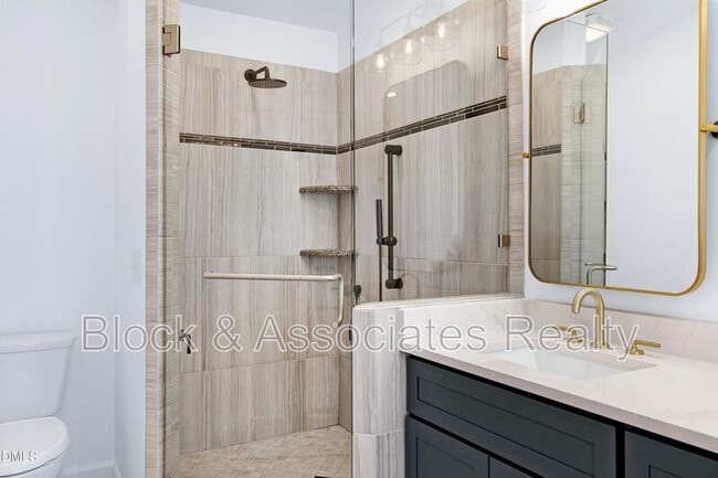 Building Photo - 100 Kirkeenan Cir