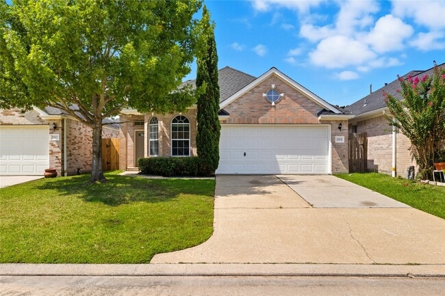Building Photo - 15931 Pleasant Green Cir