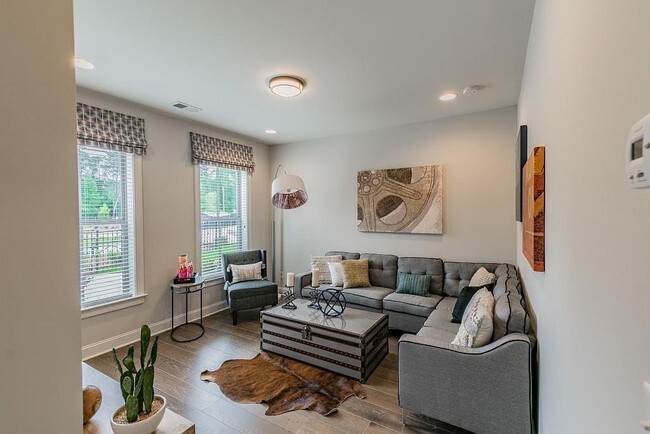 Foto del edificio - 614 Harrington Hills