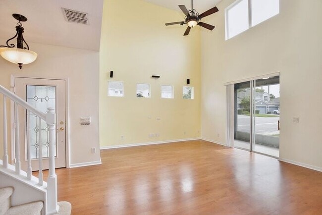 Photo - Luxury 3BR/3BA Townhome with 2-Car Garage in Gated Greystone – Sanford