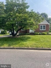 Building Photo - 1747 W McGalliard Ave