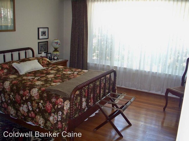 Building Photo - 3 br, 2 bath House - 133 Dellwood Drive