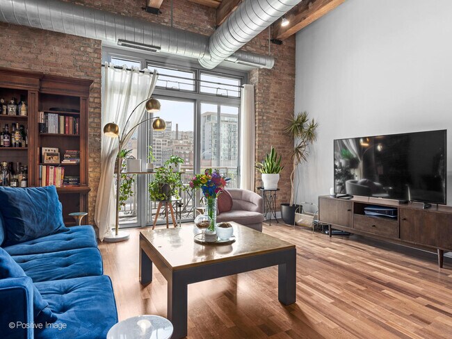Foto del edificio - 770 W Gladys Ave