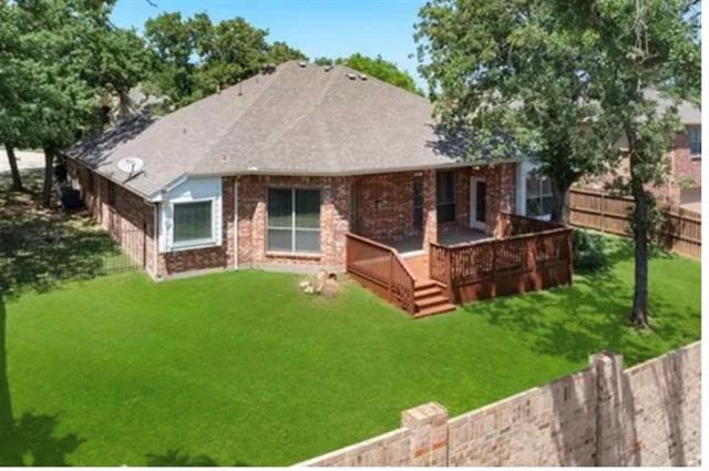 Foto del edificio - 3217 Hidden Springs Dr