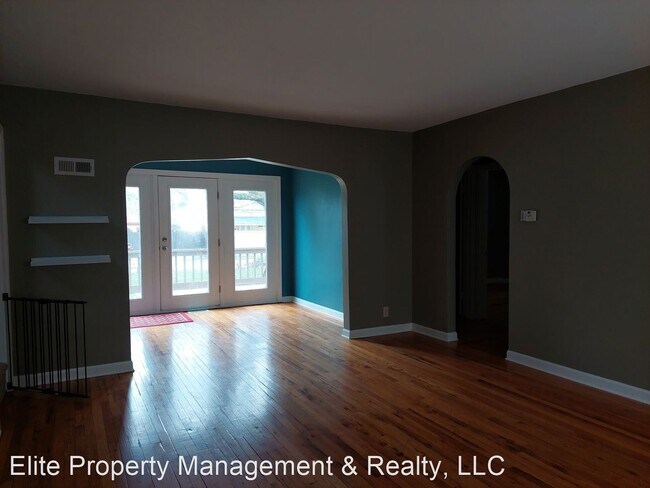 Building Photo - 3 br, 1.5 bath House - 27 S 27th Street