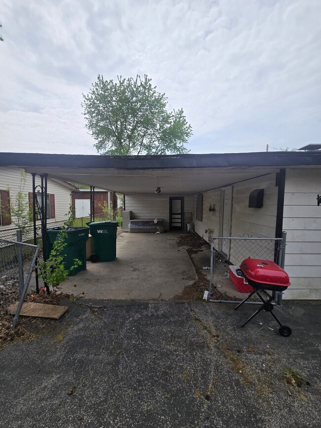 Foto del edificio - 1308 St Stephens Dr