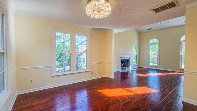 Foto del edificio - 1804 Larkhill Ct