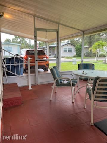 Foto del edificio - 1 br, 1.5 bath House - 103 Woodside Ln