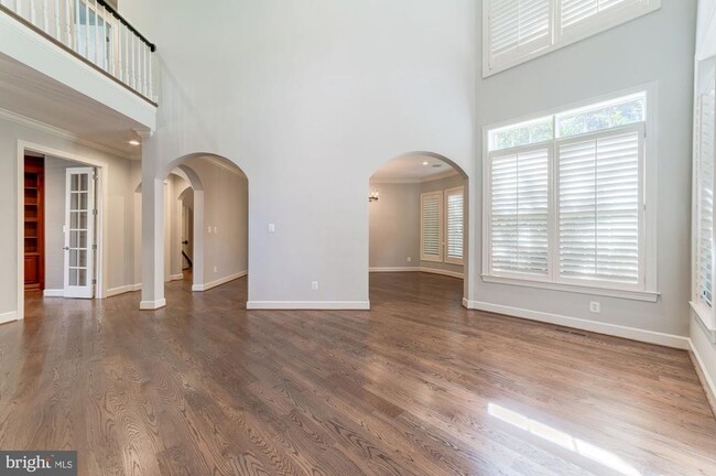 Building Photo - 1472 Carrington Ridge Ln