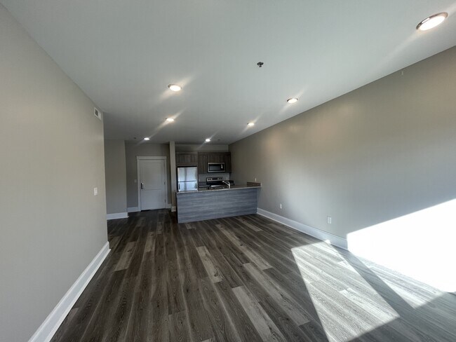 Foto del edificio - 330-350 Pleasant St. Unit 234