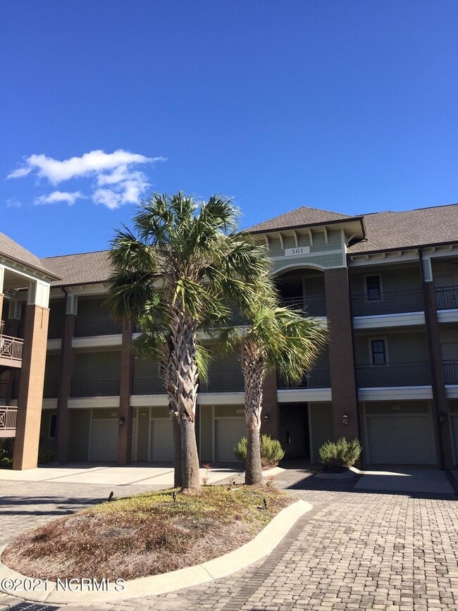Building Photo - 561 Garden Terrace Dr