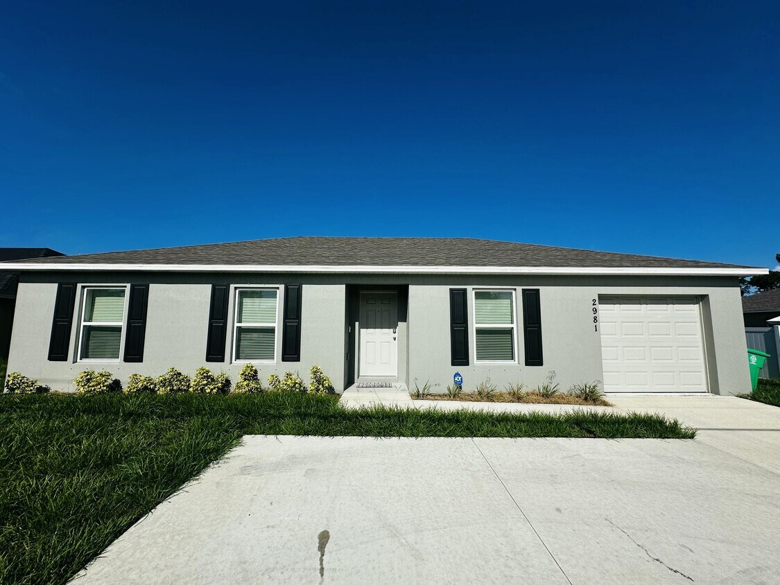 Primary Photo - 2981 SW Rosser Blvd
